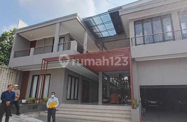 Dijual Rumah Mewah LT 1128 M2 di Cibubur Ciracas Jakarta Timur