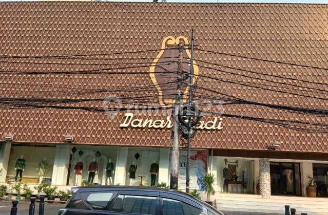 Dijual Lelang Ruang Usaha/Ruko LT 686 M2 Lokasi Strategis di Senen Jakarta Pusat