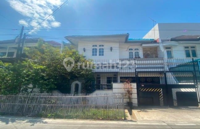 Dijual Rumah Lokasi Strategis di Kartini Jakarta Pusat