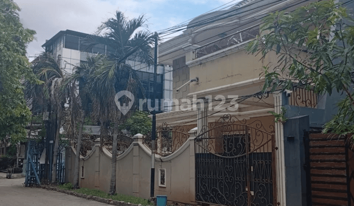 Dijual Murah! Rumah Lelang Luas 256 Meter di Komplek Perumahan Sunter Paradise, Sunter, Jakarta Utara