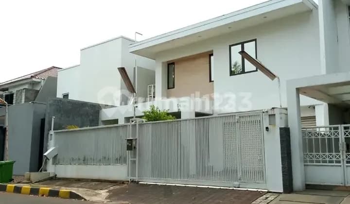 Dijual Murah! Rumah Lelang 2 Lantai di Intercon Taman Kebon Jeruk Jakarta Barat - Cash Only