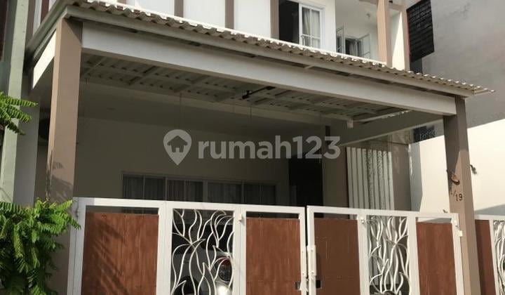 Dijual Rumah Siap Huni 21/2 Lantai Di Galaxi Kalimalang Bekasi Selatan
