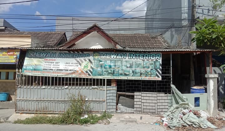 Disewakan Cepat Rumah Dipinggil Jalan Raya Taman Wisma Asri 2 Bekasi Utara Dekat Kampung Irian bisa untuk Usaha Sekaligus Tempat Tinggal