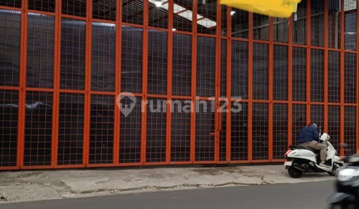 Strategic Land Suitable for Warehouses in Kelapa Dua, Depok