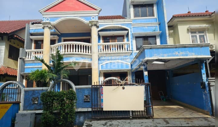 Dijual Rumah Mewah Dan Nyaman Di Raffles Hills Cibubur