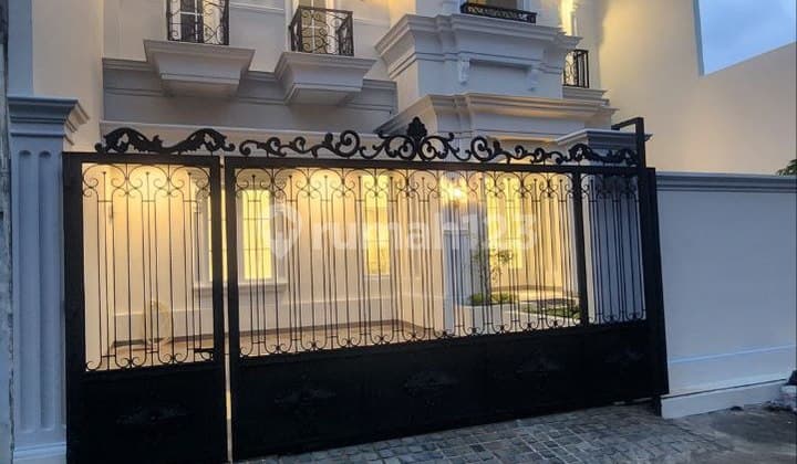 Dijual Rumah Mewah Dan Cantik Siap Huni Di Daerah Joglo Jakarta Barat