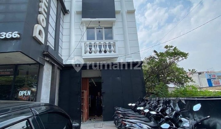 Disewakan Ruko Komersil Pinggir Jalan Raya Cibubur