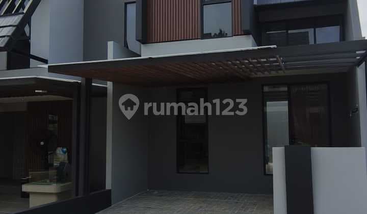 Hunian Modern 2 Lantai dengan Desain Fungsional & Nyaman