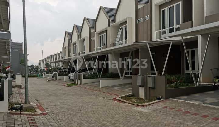 Rumah Ready 2 Lantai Deket Stasiun Cilebut Fasilitas Lengkap