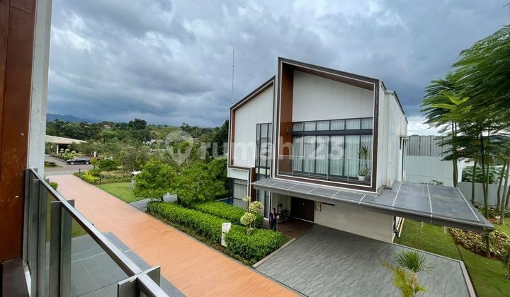 Di Jual Rumah Mewah 2 Lantai Harga Murah