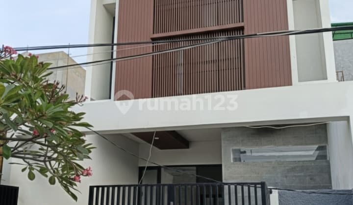 Dijual Rumah Modern Minimalis Mulyosari