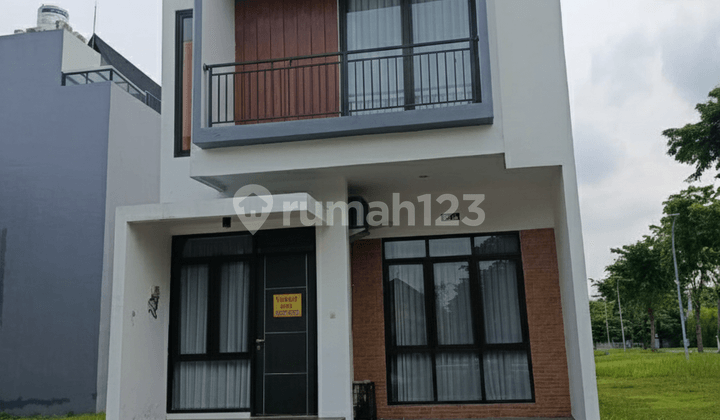 Disewakan Rumah Grand Island, Pakuwon City Modern Minimalis