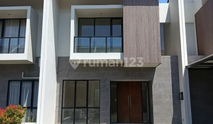 For Rent: Spacious House, Modern Minimalist, Central Park Juanda