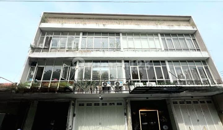 Ruko 3 Lantai Rungkut Asri Tengah Siap Pakai Dekat Tol Bandara