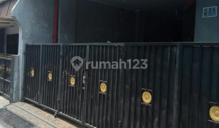 Rumah Dijual 2 Lantai di Depok 2