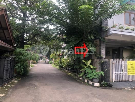 Rumah Hook 2 LT Luas 180 di Bumi Pesanggrahan Mas, Petukangan Selatan - Cash Only