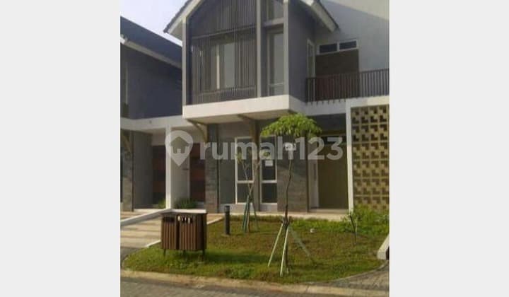 A Charming 2-Story House at The Avani BSD, South Tangerang
