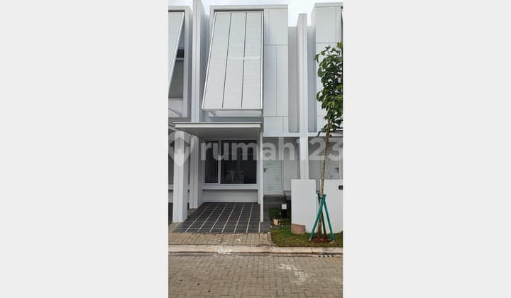Rumah 2 Lantai Rapi Cluster Inspirahaus Tabebuya BSD City, Tangerang Selatan