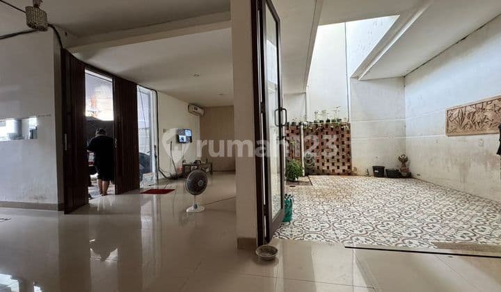 Rumah Minimalis 2 Lantai di Tukad Badung Renon 10 Menit ke Sanur
