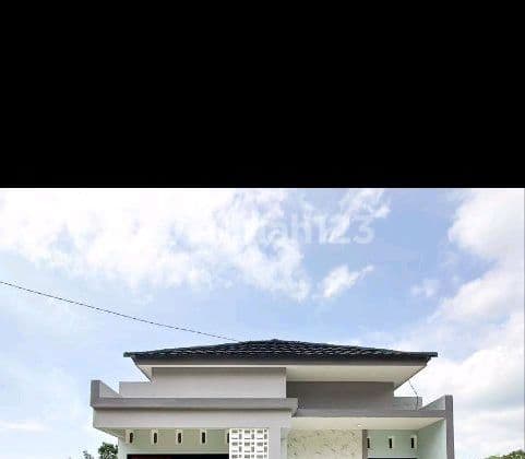 Minimalist Modern House in Ungaran with Mount Ungaran View