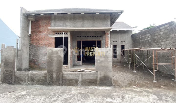 Ready-to-Live House with Large Land Near Main Road in Prambanan