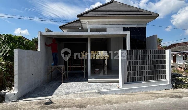 Rumah Baru Dekat Candi Sambisari, Lokasi Nyaman di Kalasan