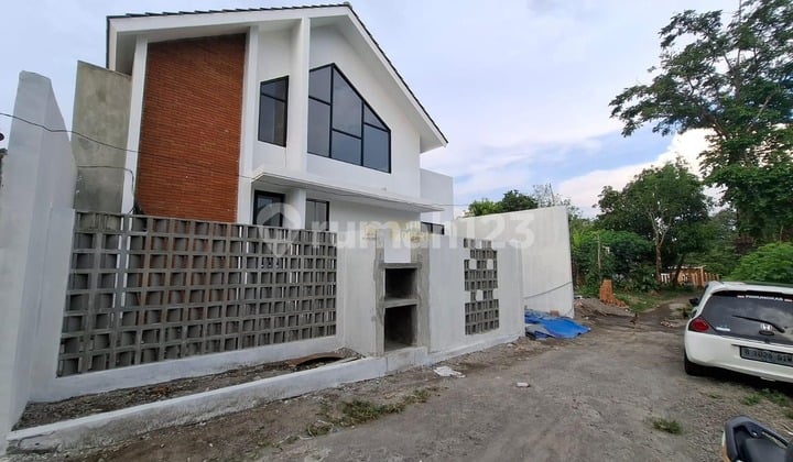 DIJUAL RUMAH SCANDINAVIAN 900 JUTAAN SHM DI PURWOMARTANI KALASAN