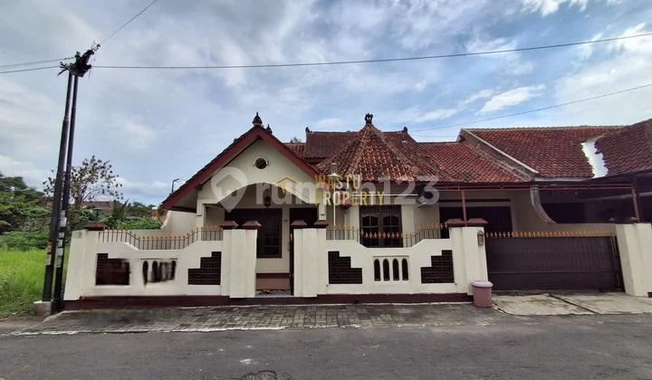 Dijual Rumah Secondary Nego SHM di Purwomartani Kalasan Sleman Dekat Kampus Ukrim