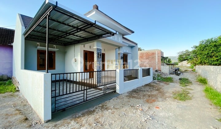 DIJUAL RUMAH MODERN 500 JUTAAN SHM DEKAT SMA NEGERI 1 PRAMBANAN DI MADUREJO PRAMBANAN