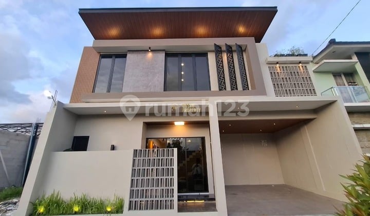 Dijual Rumah Cantik Siap Huni 2 Lantai Full Furnished di Banguntapan Bantul Dekat Jec