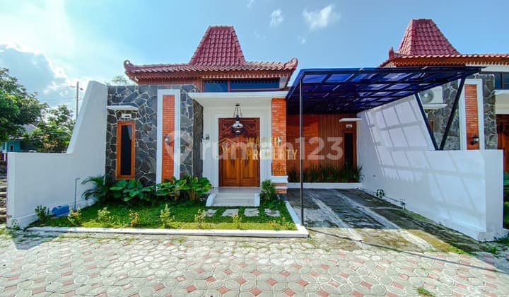 DIJUAL RUMAH CANTIK DESAIN ETNIK JAWA 600 JUTAAN SHM SIAP HUNI DI TLOGO PRAMBANAN