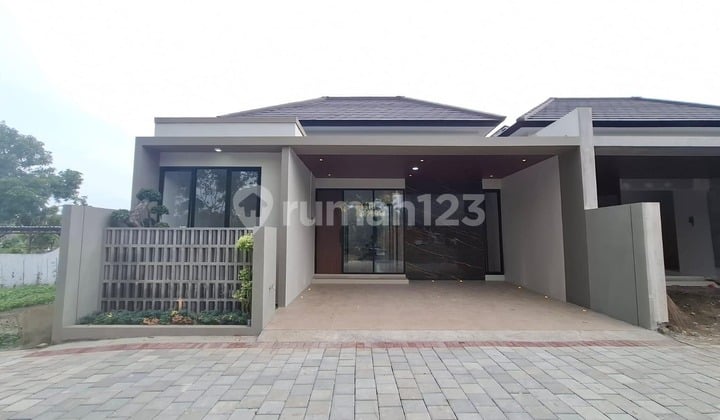 Dijual Rumah Siap Huni Cantik Dekat Ring Road di Maguwoharjo Depok Sleman