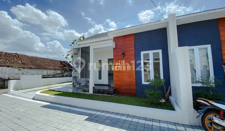 DIJUAL RUMAH SIAP HUNI 600 JUTAAN 4 MENIT DARI JL. RAYA JOGJA-SOLO DI TAMANMARTANI SLEMAN