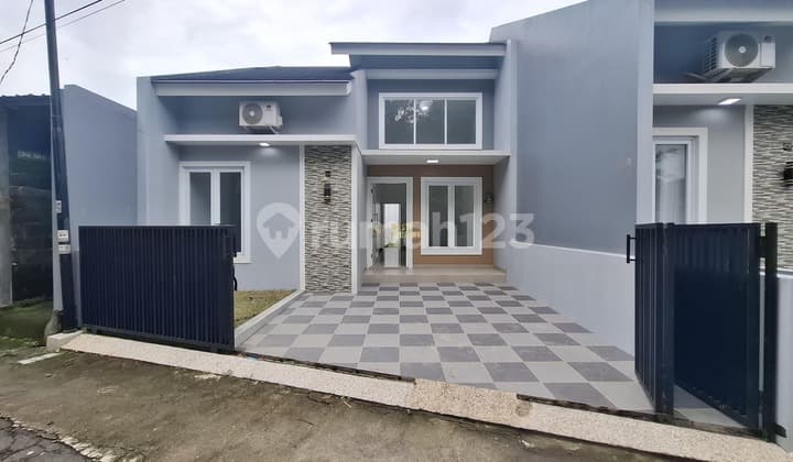 Rumah Murah, Siap Huni, Dekat Swalayan Pamella 7 di Purwomartani