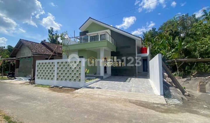 Rumah View Cantik, View Pegunungan Menoreh Deket Pasar Ngijon