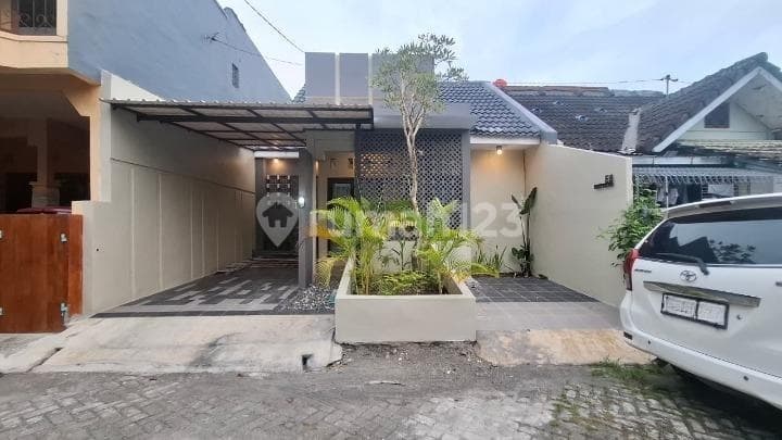 Semi 2-Story House, Within a Housing Complex, 5 Minutes to Sleman Model Elementary School