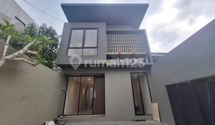 Rumah Siap Huni, Full Furnished, 4 KM ke Kampus Ugm Jogja