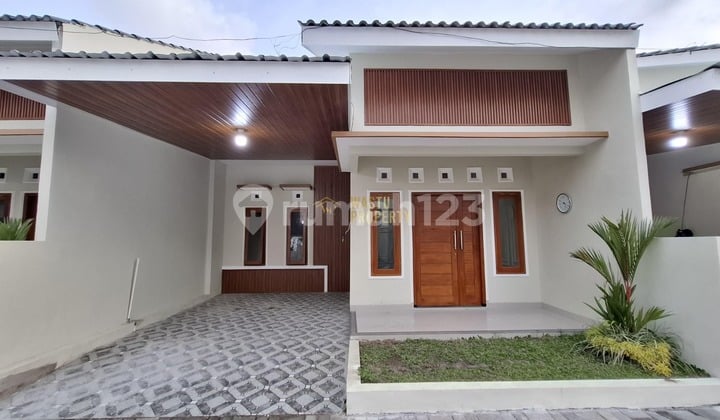 NEW READY-TO-OCCUPY HOUSE NEAR SAMBISARI TEMPLE, KALASAN, SLEMAN