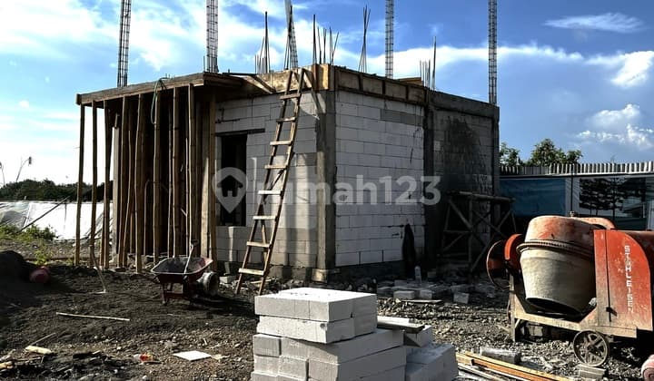 Modern and Comfortable 1-Story Home for Young Families