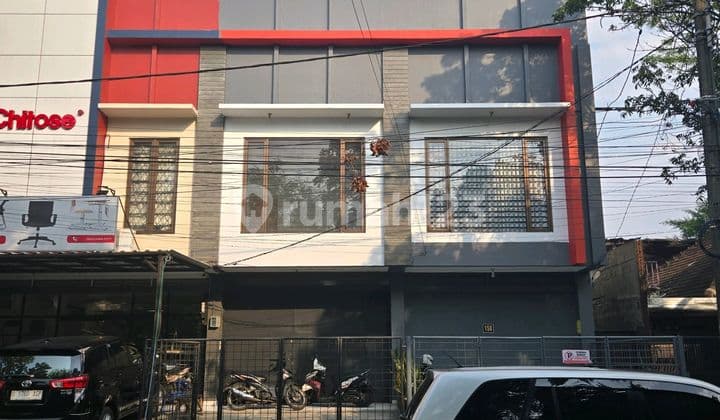 Strategic Shop House in Ciateul