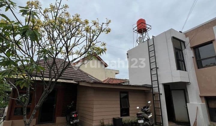 Office for Sale on Soekarno Hatta Main Road.
