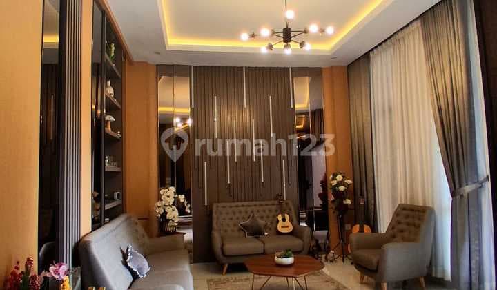 Dijual Rumah Full Furnish Bonus Kolam Ikan Koi di Summarecon Bandung