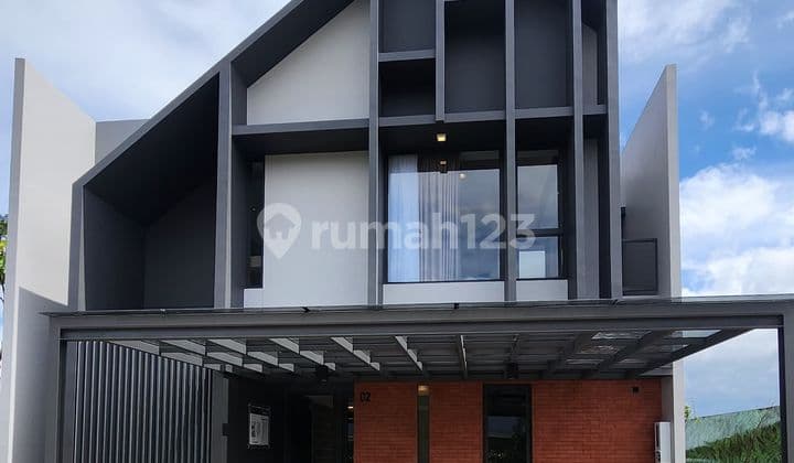 Rumah Baru dengan Lingkungan Asri di Summarecon Bandung