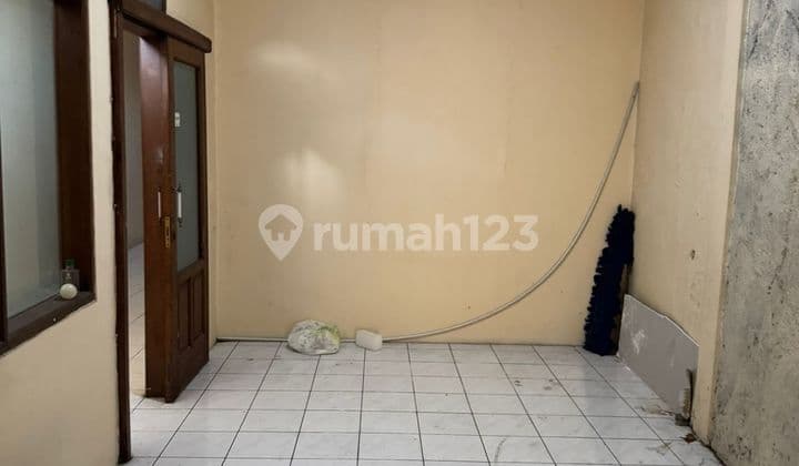 Disewakan Rumah Green Lake Jakarta