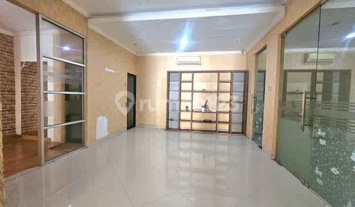 Ruko Sewa Siap Pakai Cocok Cafe dan Office di Boulevard Harapan Indah Bekasi Bekasi