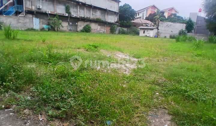 For Rent: Super Strategic Commercial Land by the Eastern Main Road
