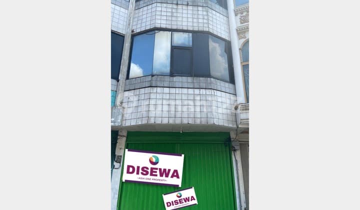 Disewakan Ruko 4.5 Lantai Dekat Tol Jatibening dan Bekasi Barat