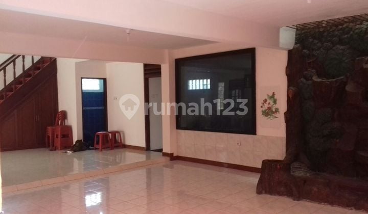 Rumah 2 Lantai Disewakan di Klender Jakarta Timur
