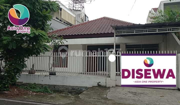 Rumah Siap Huni dengan 5 Kamar Tidur di Kampung Ambon Jakarta Timur