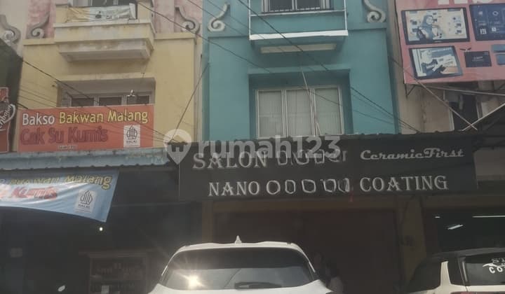 Disewakan Ruko.3 Lantai Siap Pakai Di Harapan Indah Boelevard Bekasi Kota